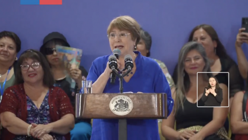 Expresidenta Bachelet respalda proyecto de pensiones del Gobierno: "Es una deuda pendiente que no puede seguir esperando"